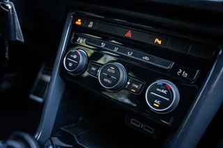 Volkswagen T-Roc 1.5 TSI Sport | Climate | Navi | Cruise | Camera | PDC / 61