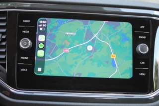 Volkswagen T-Roc 1.5 TSI Sport 150pk Stoel/stuur verwarming / afneembare trekhaak. / 40