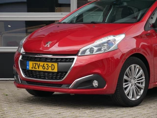 Peugeot 208 1.2 PureTech Signature Cruise| Navi+BT| / 20