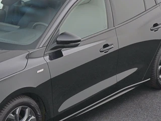 Ford Focus 1.0 Ecoboost automaat ST line X Panoramdak | Afn. Trekhaak | / 44