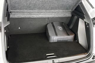 Peugeot e-2008 EV GT 50 kWh Achteruitrijcamera Apple Carplay Dodehoek LED Koplampen / 11