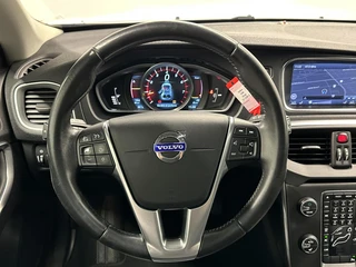 Volvo V40 1.6 T3 Summum  PANO LEER CAMERA NAVIGATIE ECC CRUISE LM. / 24