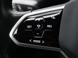 Volkswagen ID.4 Business 77 kWh 204 Pk | Stoel/Stuurverwarming | Adaptive Cruise | LED | Parkeersensoren | CarPlay | 61.008 Km !! / 23