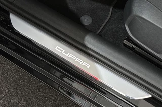 CUPRA Leon Sportstourer 1.4 e-Hybrid Stoelverwarming Apple CarPlay Keyless Achteruitrijcamera / 25