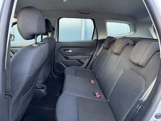 Dacia Duster 1.3 TCe 130pk Comfort * Navigatie * Cruise Control * Airco * / 6