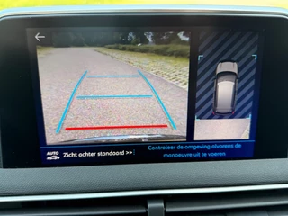 Peugeot 3008 1.2 PureTech AUTOMAAT Allure, achteruitrijcamera, luxe uitvoering, navigatie, cruise controle / 7