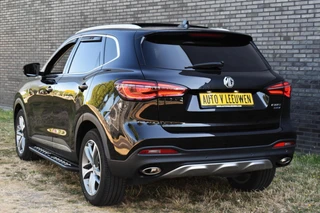 MG EHS 1.5 TGDI Luxury Plug In Hybrid PANORAMADAK/LEDER/DODE HOEK DET./VOL!/ETC.! / 5