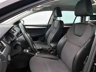 Škoda Octavia Combi 1.5 TSI Greentech Ambition Stoelverwarming | Navigatie | Parkeersensoren | Airco / 5