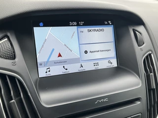 Ford Focus 1.5 ST-Line 1e Eigenaar Nav/Cruise 18 Inch Pdc NL-Auto UITSTRALING! / 32