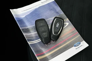 Ford Kuga 2.5 PHEV ST-Line X Winter Pakket Adaptieve Cruise Head-Up / 31