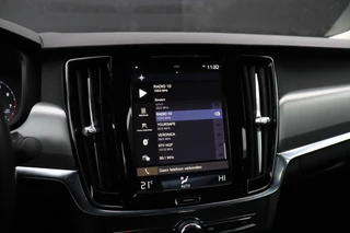 Volvo S90 2.0 T4 Momentum | CAMERA | VIRTUAL COCKPIT | CRUISE | APPLE CARPLAY | / 8