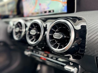 Mercedes-Benz A-Class 160 Advantage I Navigatie I Camera I Cruise contr. I Climate / 33
