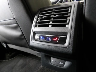 Volkswagen Golf 1.5 eTSI 130pk 7-DSG R-line / 19