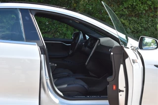 Tesla Model S 75D incl. BTW 334 PK  | 4x4 | NL- AUTO | Autopilot | Panoramadak | Luchtvering | Carplay | Camera | 21' inch | Dodehoek detectie | Voorstoelen verwarmd / 39