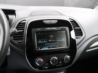 Renault Captur 0.9 TCe Limited | PDC | NAVI | CRUISE | LMV | / 7