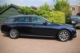 Mercedes-benz E-klasse Estate 200 4M. Premium | Luchtvering | Camera achter | Lederen sportstoelen / 2