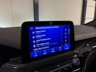 Ford Kuga 2.5 PHEV ST-Line X B&O Pano Camera Winterpack NAP / 42