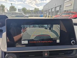 Toyota Prius 2.0 Plug-in Hybrid 220 PARK-SENSOREN BLIND-SPOT KEYLESS STOEL/STUURVERW CAMERA APPLE/ANDROID DAB+ LM-VELGEN AD-CRUISE ELEK-ACHTERKLEP / 32