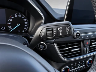 Ford Focus Wagon 125PK Active | Automaat | Winterpack | 17" Velgen | Apple Carplay/Android Auto | BTW auto / 20