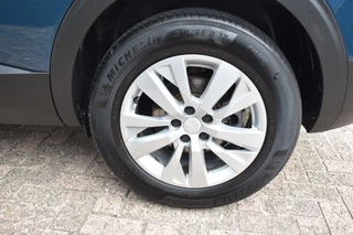 Peugeot 5008 PureTech 130 EAT8 Automaat GT 7-persoons | Navigatie via Carplay & Android Auto | Achteruitrijcamera | Parkeersensoren v+a | Stoelverwarming | Climate Control | Keyless Start | DAB | Isofix Bevestigingspunten | Lichtmetalen Velgen | Zeer Compleet!!! / 24