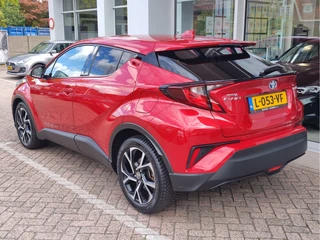 Toyota C-HR 1.8 HYBRID DYNAMIC  Dodehoekdetectie | Stoelverwarming | Adaptive Cruise / 4