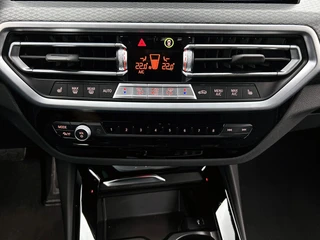BMW X3 XDrive20i M Sport | Camera | Stoelverwarming | Memory Stoelen | Cruise Control / 17