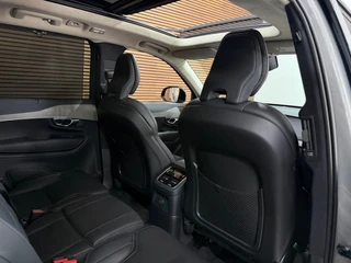 Volvo XC90 2.0 T8 Plug-in AWD Ultra Dark | Massage | Luchtvering | 22Inch | 7-Pers. | Pano |360°|H & K |Head-Up|Elektr Trekhaak / 25