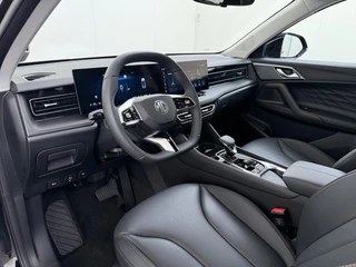 MG MG HS PHEV 1.5 Luxury PLUG-IN HYBRIDE | 272 PK | NIEUWE AUTO | >1.000 KM TOTAAL BEREIK | 1E REGISTRATIE 03-2026 | 360° CAMERA | ELEKTRISCHE ACHTERKLEP | 7 JAAR MG GARANTIE T/M 2033 | APPLE CARPLAY | ANDROID AUTO | STOELVERWARMING | FULL LED | ELEKTRISCHE STOELEN / 18