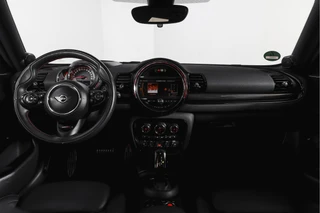 MINI Clubman 2.0 JCW ALL4 Chili  | S/K-Panodak | Adapt. Cruise | Stoelverw. | PDC | Camera | NAV + App.Connect | ECC | Harman Kardon | LM 19" | / 4