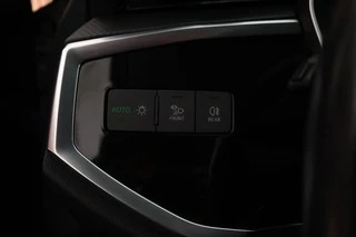 Audi Q3 35 TFSI 150pk S-Tronic Advanced LED Koplampen Stoelverwarming Trekhaak ACC Parkeersensoren / 21