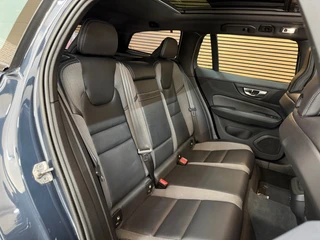 Volvo V60 2.0 B3 R-Design | Panoramadak | Harman Kardon | 360 Camera | Apple carplay & Android Auto / 26