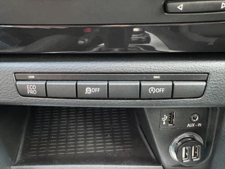 BMW X1 DRIVE20i CHROME LINE | AIRCO | NAVIGATIE | CRUISE | PDC | VELGEN | TREKHAAK | NAP / 12