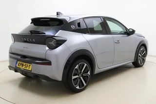 Lancia Ypsilon 1.2 Turbo Hybrid LX / 2