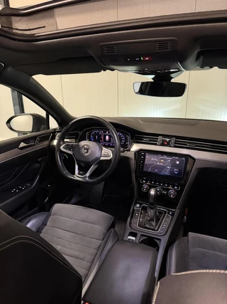 Volkswagen Passat 1.6 TDI R-line Pano Virtual Trekhaak NAP / 11