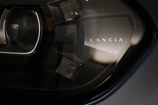 Lancia Ypsilon Edizione Cassina Limitata 51 kWh | NAVIGATIE | MASSAGE | DRAADLOZE LADER | DAB | 360 CAMERA / 21