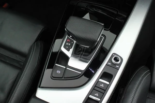 Audi A5 Cabriolet 35 TFSI 150pk S edition Nekverwarming Stoelverwarming Leder Virtual Cockpit Matrix Led 2x S-Line / 31