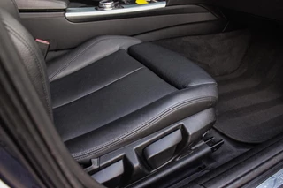 BMW 3-serie Gran Turismo 320i High Executive | Sport Line | NL auto | Keyless entry | Panoramadak | Xenon | HiFi audio | Navigatie Professional | Cruise control | M-sportstuur | PDC / 17