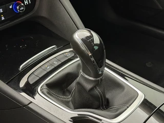 Opel Insignia Sports Tourer 1.5 Turbo Innovation Adaptive cruise | Stoelverwarming | CarPlay | Camera | Parkeersensoren / 19