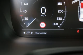 Volvo S90 2.0 T5 Momentum Business Pro / 9