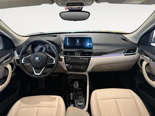 BMW X1 sDrive18i Business Edition Plus | Trekhaak | Leder | Navi | Stoelverwarming | Head-Up Display | Ambient Lighting | NL AUTO | Cruise Control | Climate Control | 12 maanden Bovag garantie | / 16