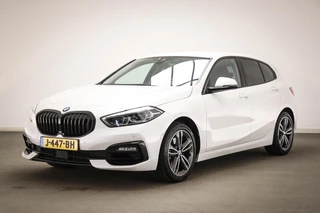 BMW 1-serie 118i Executive Edition | HALF LEDER | DAB | APPLE | DRAADLOZE LADER | CAMERA | 17"