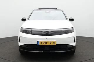 Opel Grandland Electric GS 73 kWh / Panoramadak / warmtepomp / 2+6 Jaar garantie / Voordeel / 14