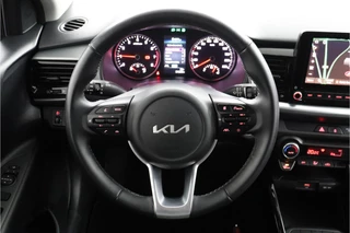 Kia Stonic 1.0 T-GDi MHEV DynamicPlusLine  Apple Carplay/Android Auto - Cruise Control - Climate Control - Navigatie - Stuur/Stoel Verwarming - Fabrieksgarantie tot 10-2031 / 32