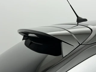 Opel Corsa 1.2 GS Line Navigatie | Two-Tone Kleur | Cruise | Privacy Glass | LED / 25