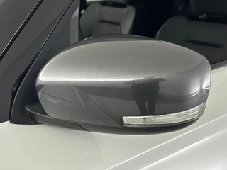 Suzuki Swift 1.2 Style Smart Hybrid Black & White edition / 30