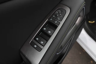 BYD ATTO 2 1.5 DM-i Active  Plug in!, Voorraad, Nieuw / 16
