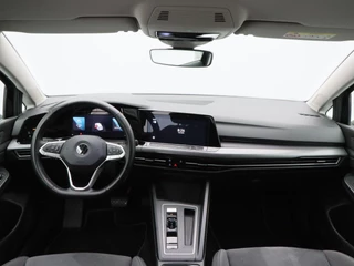 Volkswagen Golf 1.5 eTSi 150 Pk Automaat Style | Adaptive Cruise | Climatronic | Camera | CarPlay | Navigatie | 17 Inch / 33
