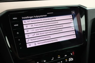 Volkswagen Passat Variant 1.5 TSI 150pk DSG R-Line Business + Keyless Panoramadak 360Camera Stoelverwarming Virtual Cockpit Navigatie / 31