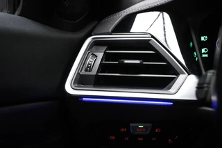 BMW 3-serie Touring M340i xDrive High Executive | DRIVING PROFESSIONAL PACK | LASER LED | PANORAMADAK | HEAD UP | STUURVERWARMING | EIBACH | CAMERA | 19" / 35
