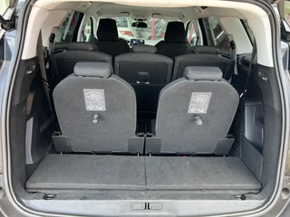 Peugeot 5008 1.2 PureTech Blue Lease Executive 7p  | APK tot 14-09-2027 | Trekhaak | Volledig onderhoud | / 46